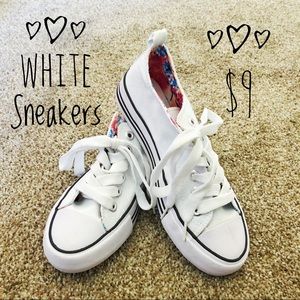 NWT White Sneakers
